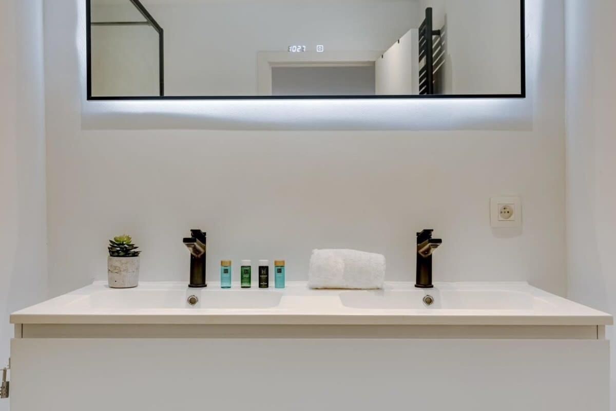 Stylish Apartment With Terrace And Balcony Anvers Dış mekan fotoğraf